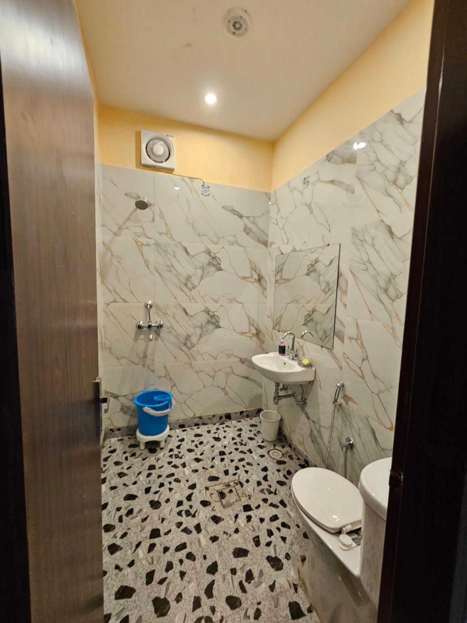 Guest house Krishna's Land